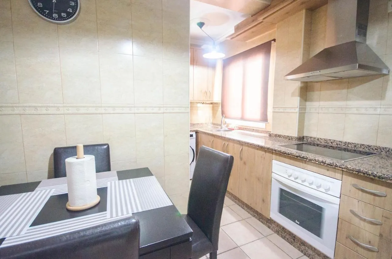 Апартаменты Apartement El Pescador-Where Art And Beach Meet Эстепона