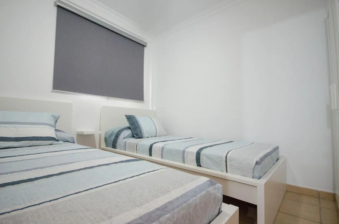 Апартаменты Apartement El Pescador-Where Art And Beach Meet Эстепона
