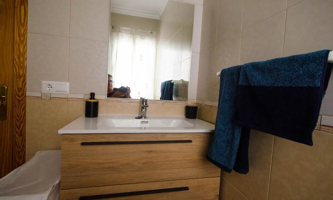Апартаменты Apartement El Pescador-Where Art And Beach Meet Эстепона